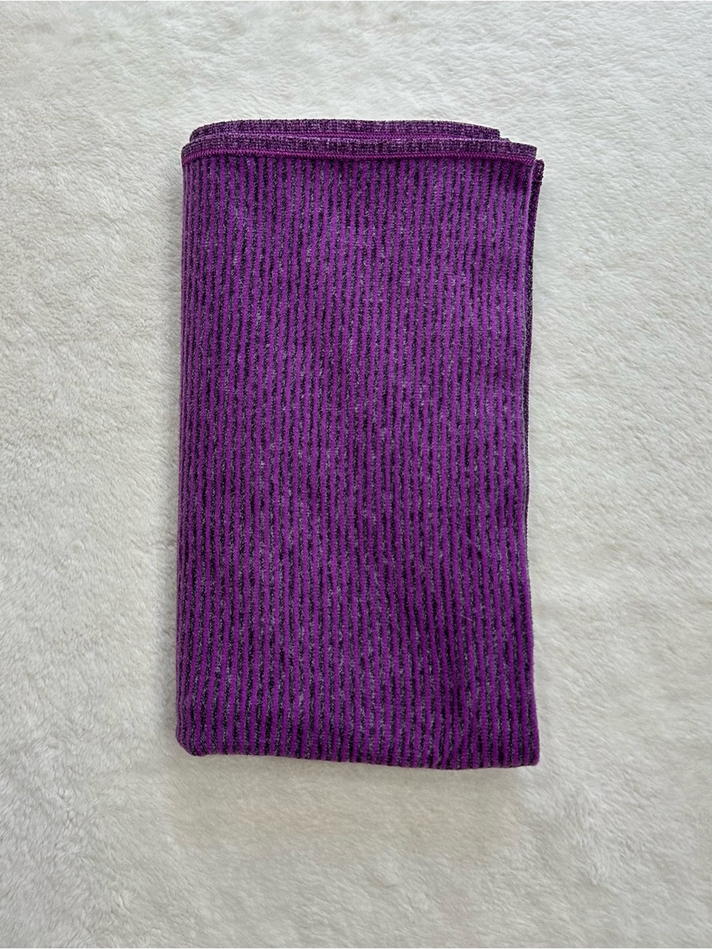Lululemon Vinyasa Convertible Snap Scarf Wrap - Ultra Violet / Black